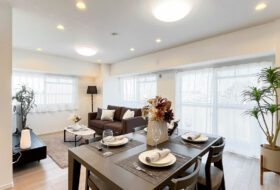 グレイッシュ×ブラウン