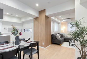 ブラックダイニングの部屋